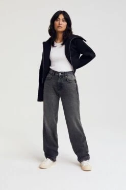 Gina Tricot 90s Petite High Waist Jeans Washed Grey 3 Gina Tricot 90s Petite High Waist Jeans Washed Grey -Crop Partywear Sales 11568803911