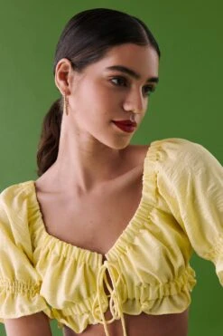 Gina Tricot Minna Top Pastel Yellow -Crop Partywear Sales 16826225802